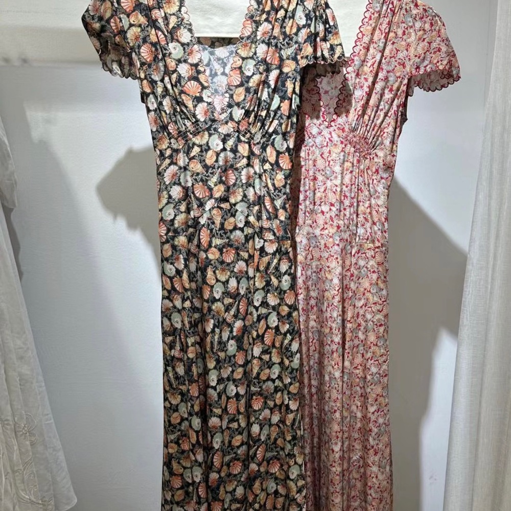 Doen- XS back Tie Red Floral Maxi Silk Dress